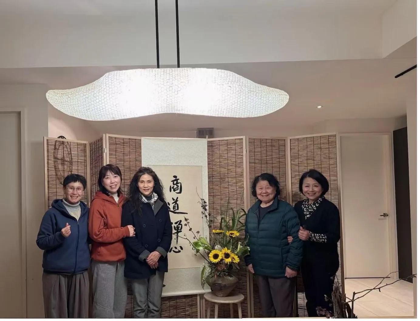 东方文化架心桥・侨领护持结善缘 